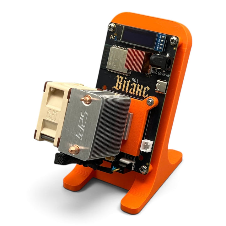 3DTools 2-Pin Sockeladapter in Orange montiert mit GeeekPi Ice Tower auf einem Bitaxe Miner