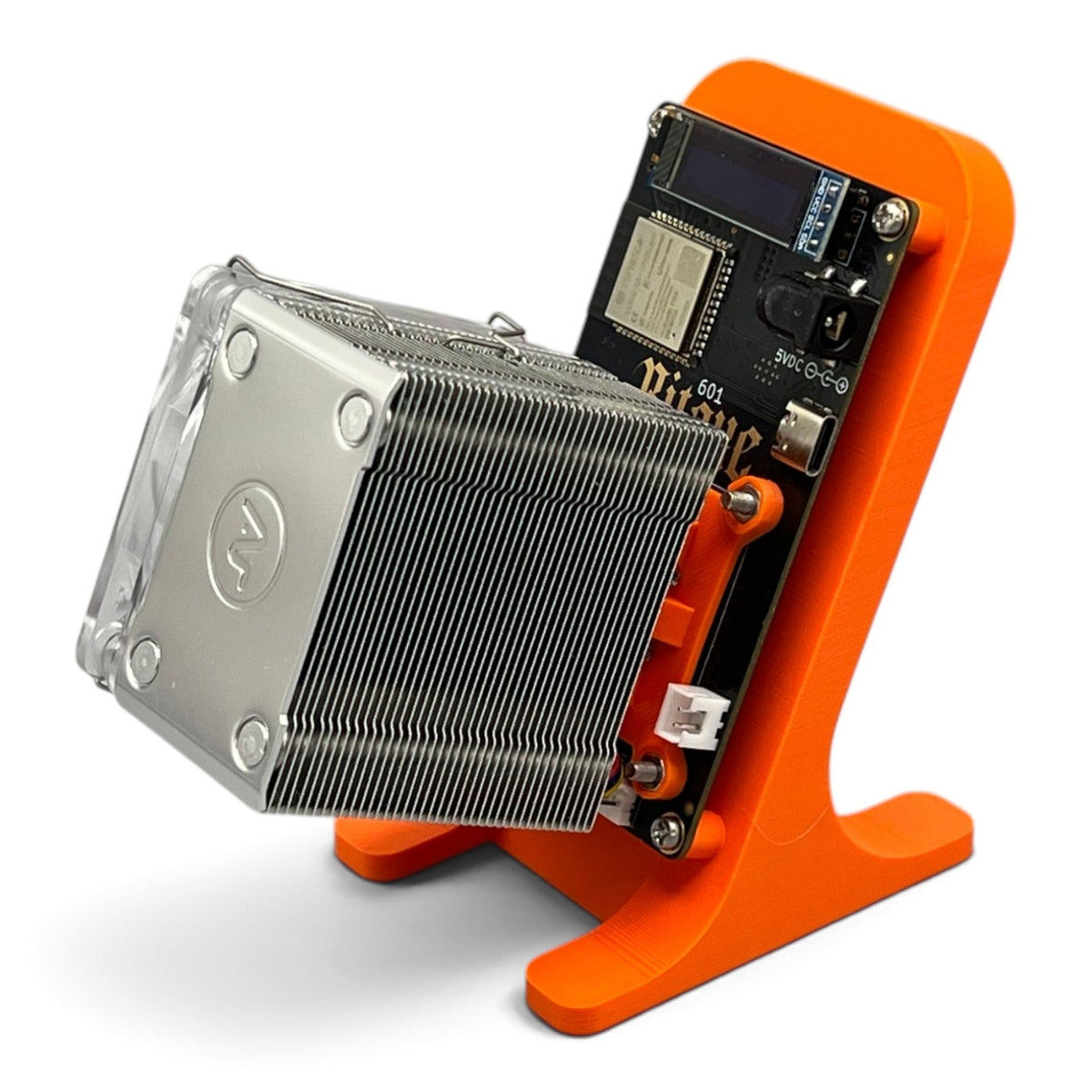 3DTools Sockeladapter in Orange für die Montage eines Argon THRML 60-mm Radiators auf einem Bitaxe Miner