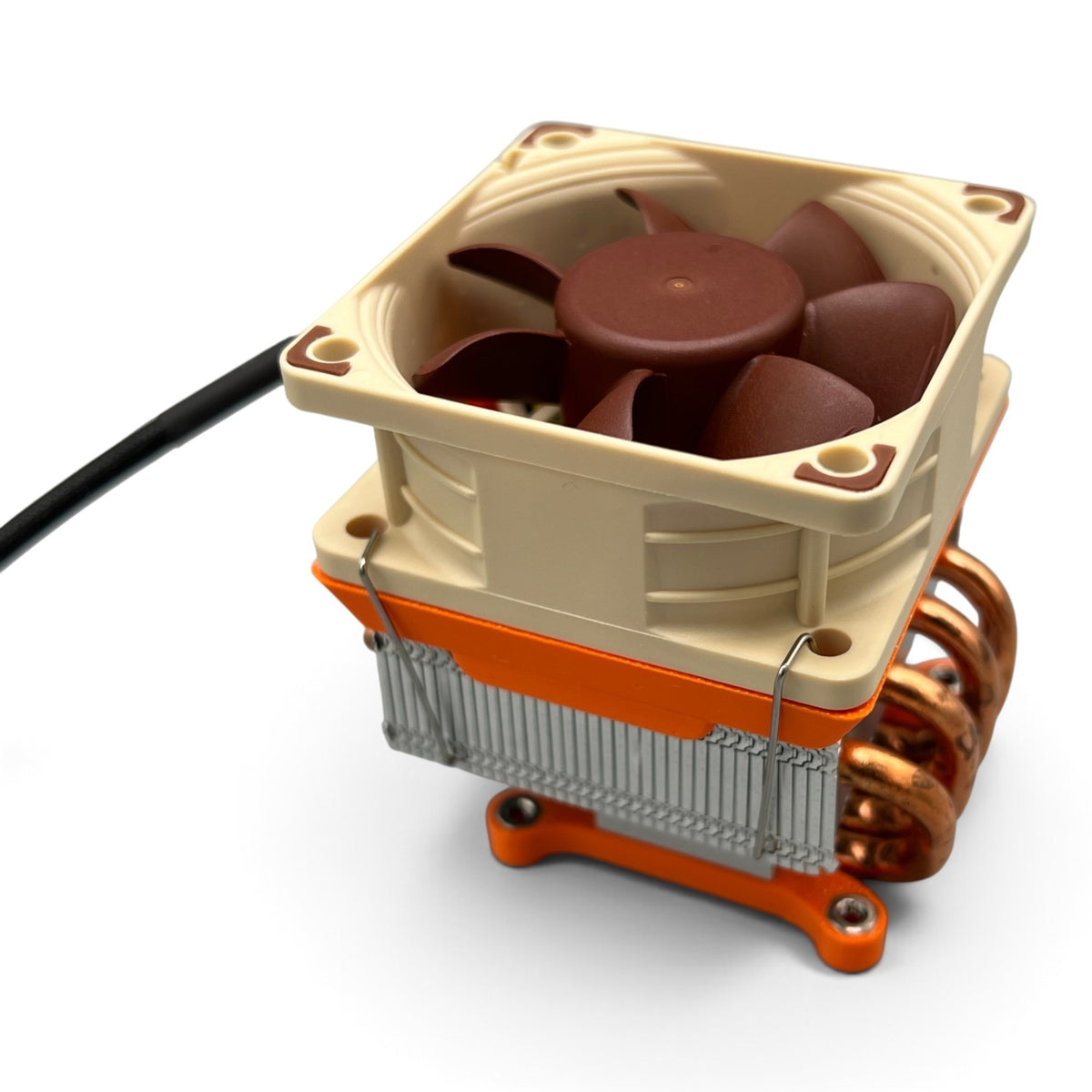3DTools Fan-Adapter aus PETG für die Montage eines Noctua 60-mm-Lüfters auf einem GeeekPi Low Profile Plus Kühler