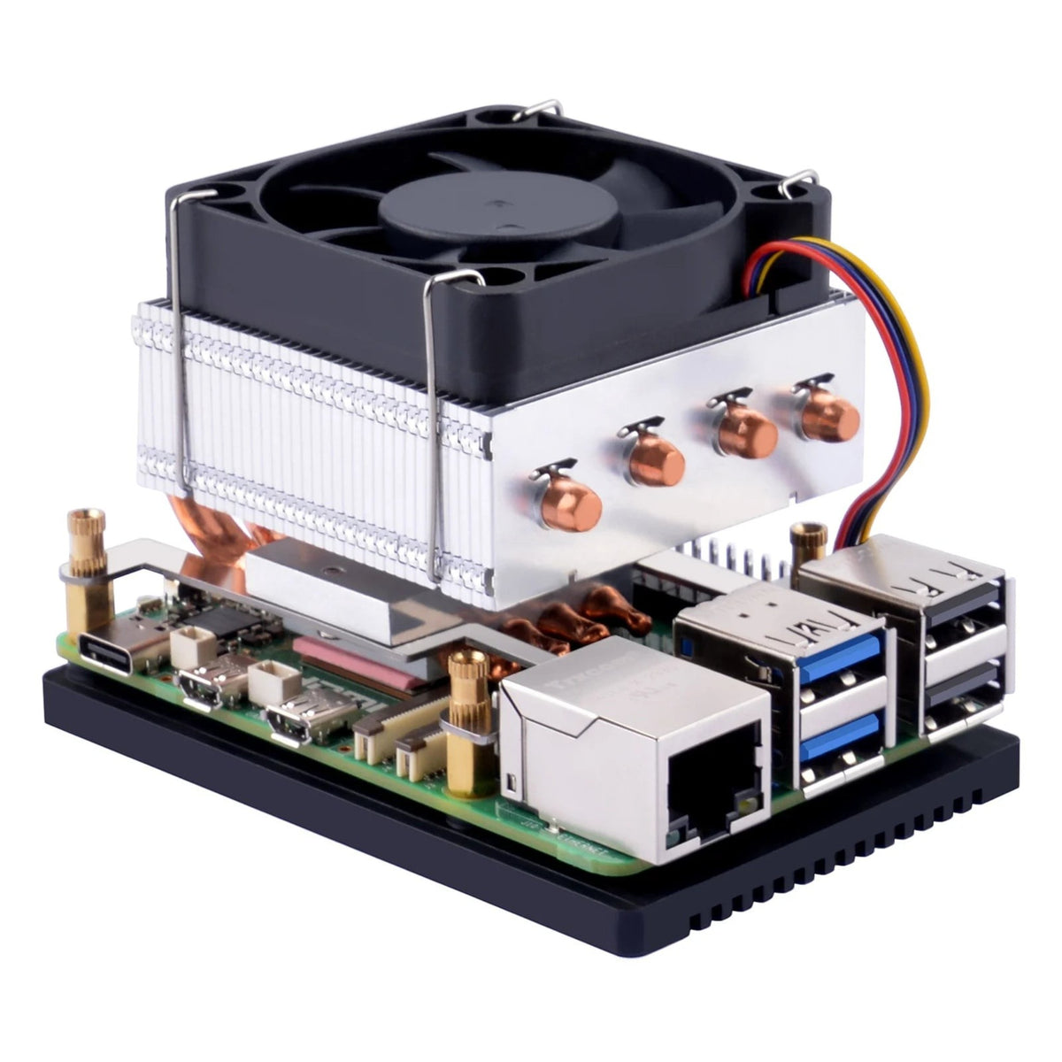 3DTools GeeekPi Low Profile Plus CPU-Kühler mit vier Kupfer-Heatpipes montiert auf einem Raspberry Pi 5