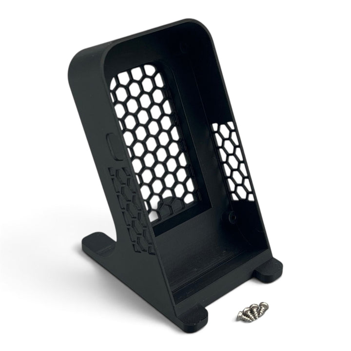 Schwarzes 3DTools Standing Case aus PETG für Nerdaxe und Nerdminer mit Wabenstruktur und Montageschrauben