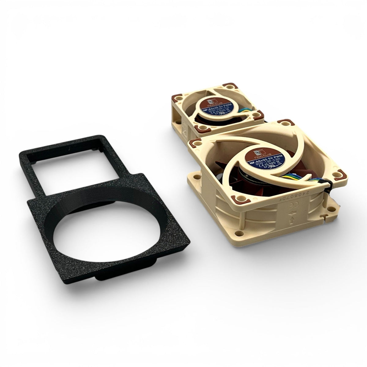 3DTools Twin-Fan-Adapter aus schwarzem PETG für GeeekPi Low Profile Plus mit Noctua 60mm und 40mm Lüftern
